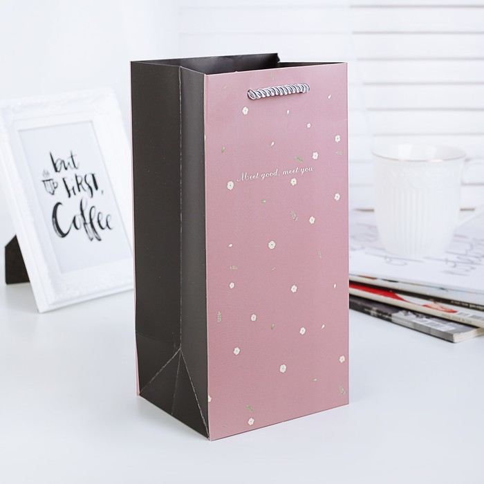 Пакет подарочный под бутылку, 10 х 12 х 24,5 см