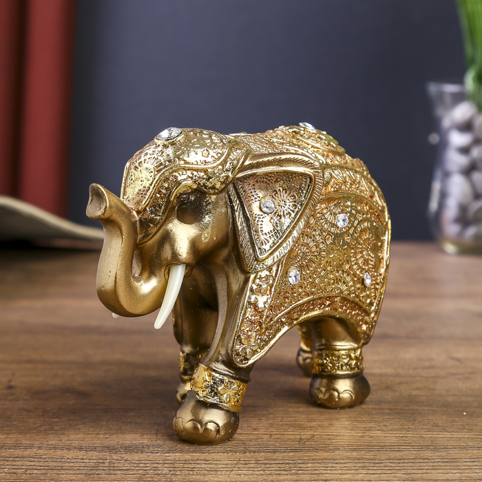 Сувенир полистоун "Индийский слон в королевской попоне" золото 10,5х14,5х6 см
