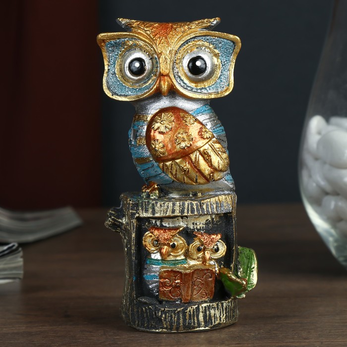 Сувенир полистоун "Сова на пенёчке" золото 12х6,5х5,5 см