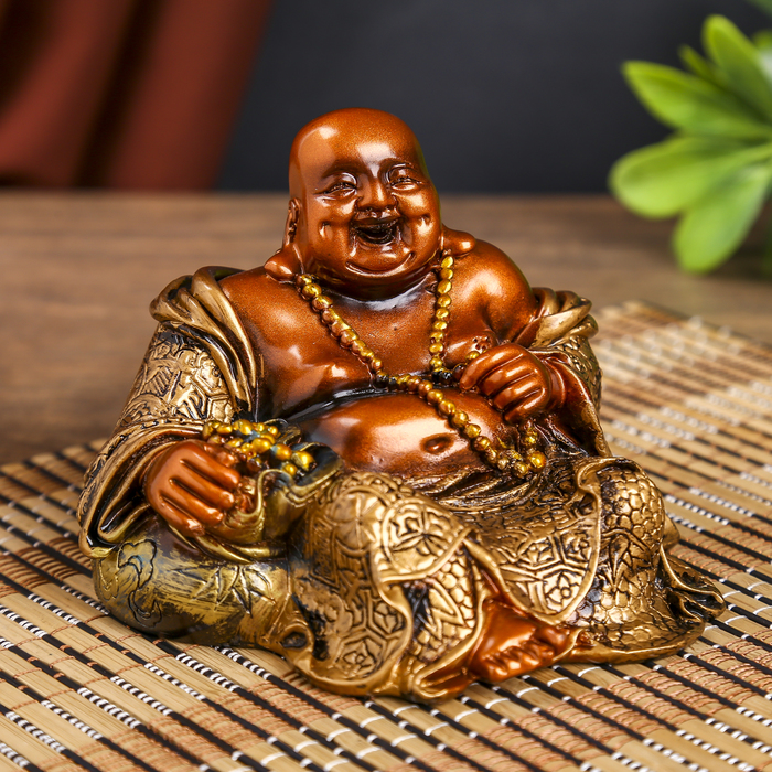 Нэцке полистоун бронза "Хотей с золотыми бусами в красивом одеянии" 12х12,3х10,5 см
