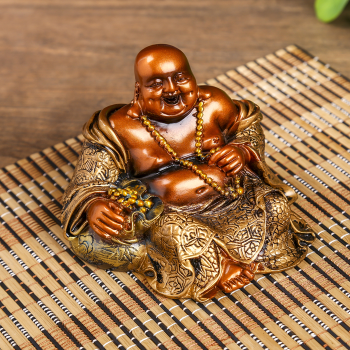Нэцке полистоун бронза "Хотей с золотыми бусами в красивом одеянии" 12х12,3х10,5 см