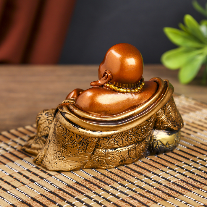 Нэцке полистоун бронза "Хотей с золотыми бусами в красивом одеянии" 12х12,3х10,5 см