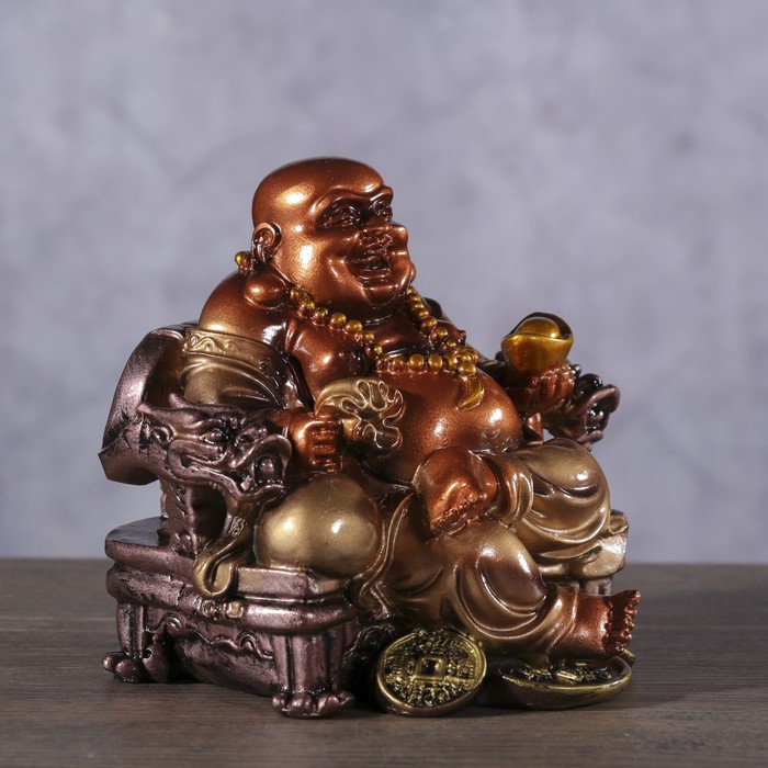 Нэцке полистоун бронза "Хотей в кресле с драконом на золотых монетах" 11,5х10,8х11 см