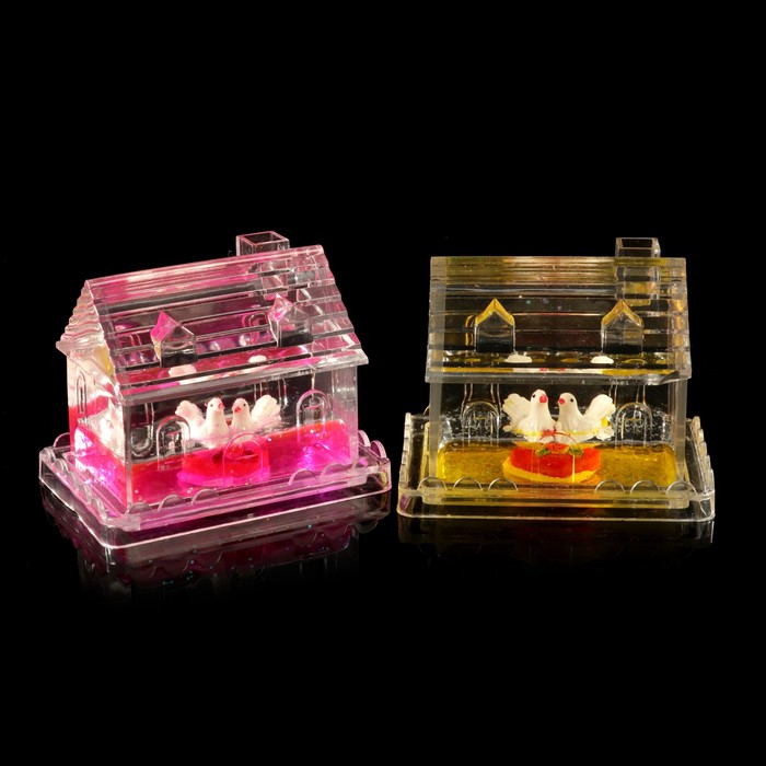 Сувенир настольный подставка для ручки "Домик с голубями" МИКС 7х9х6 см