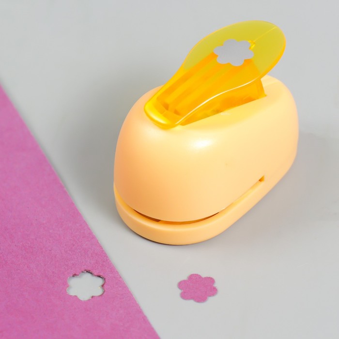 Фигурный компостер "Рукоделие. Узор 069" 5,2х3,2х4,0 см