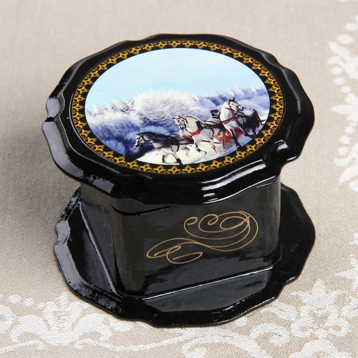 Шкатулка «Тройка в зимнем лесу», лаковая миниатюра, 9×4,5 см