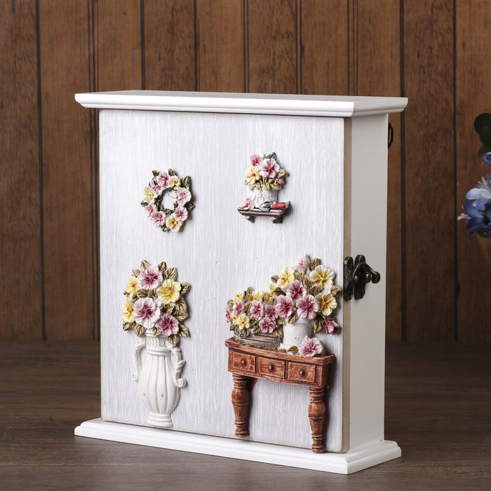 Ключница дерево 6 крючков "Анютины глазки на консоли" 22,5х21х6,5 см