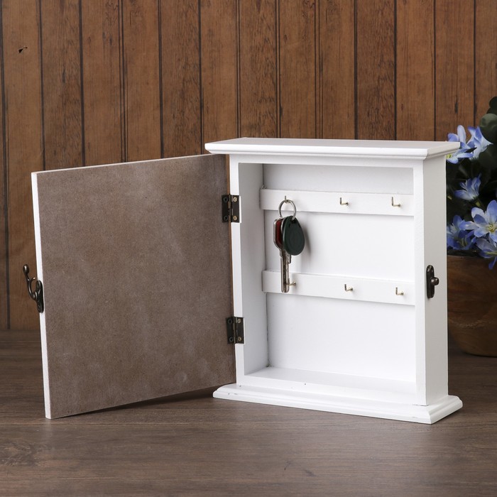 Ключница дерево 6 крючков "Анютины глазки на консоли" 22,5х21х6,5 см