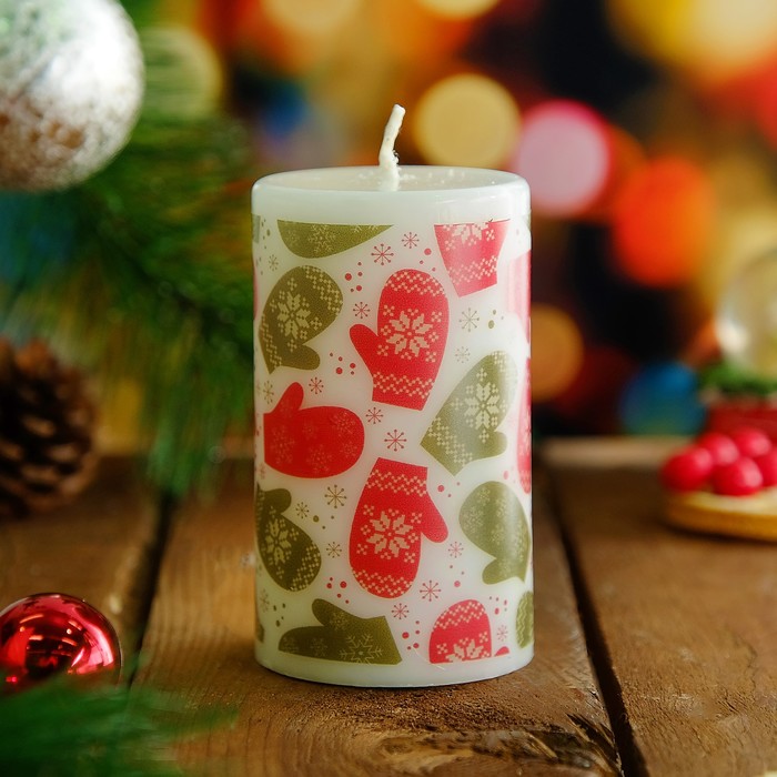 Свеча "Орнамент Варежки" 6х10см