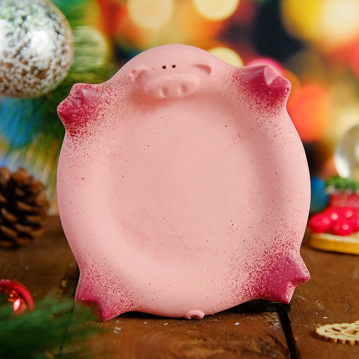 Свеча новогодняя "Шишка на свинке" 9,5х13,5см