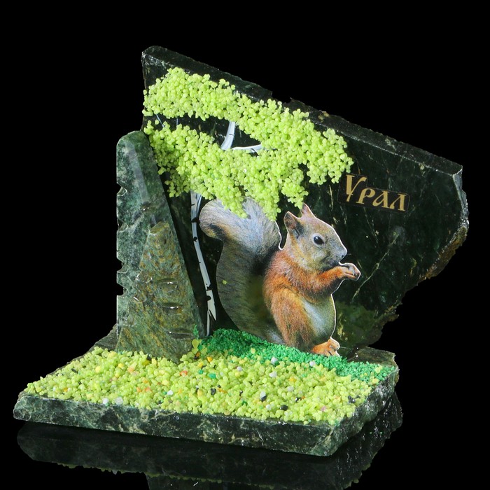 Сувенир-скол "Белка", змеевик, каменная крошка, большой