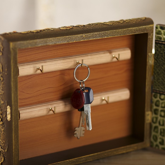 Ключница "Тигр отдыхает" 24х29 см