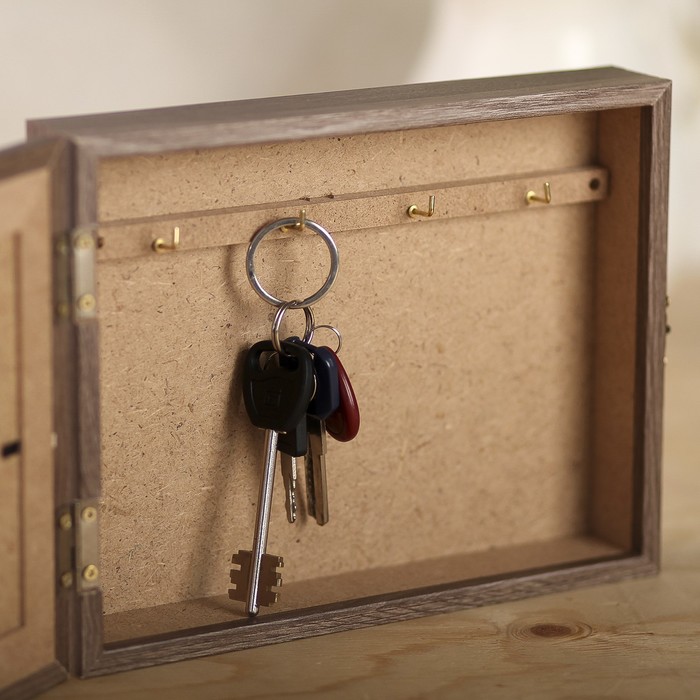 Ключница "Горы" коричневая 23,5х18х5 см