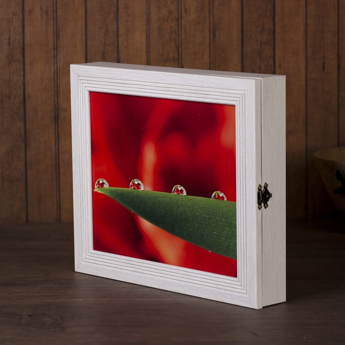 Ключница "Капли на листе" жемчуг 30х25х5 см