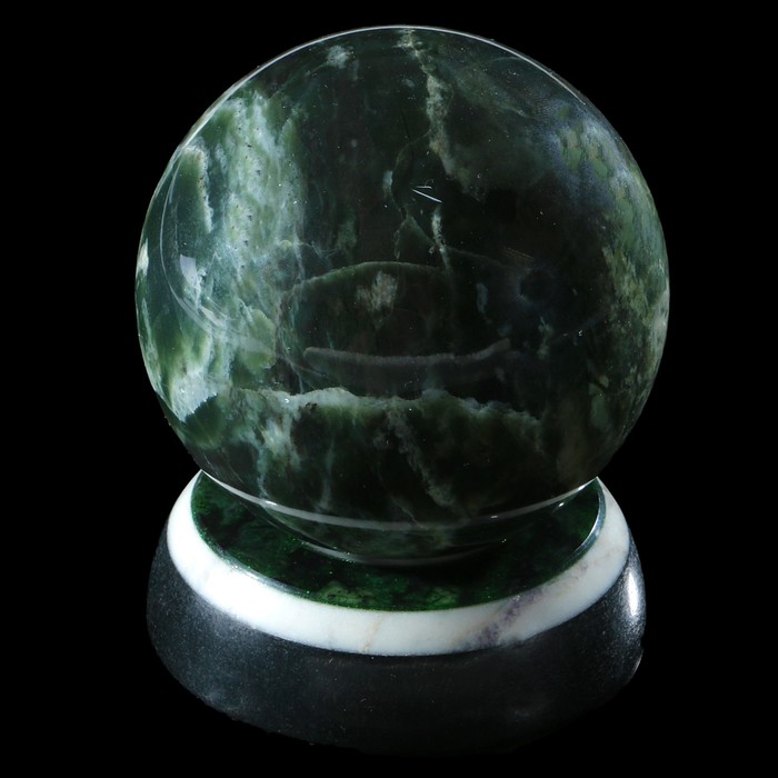 Шар из офиокальцита, с подставкой, D=11 см