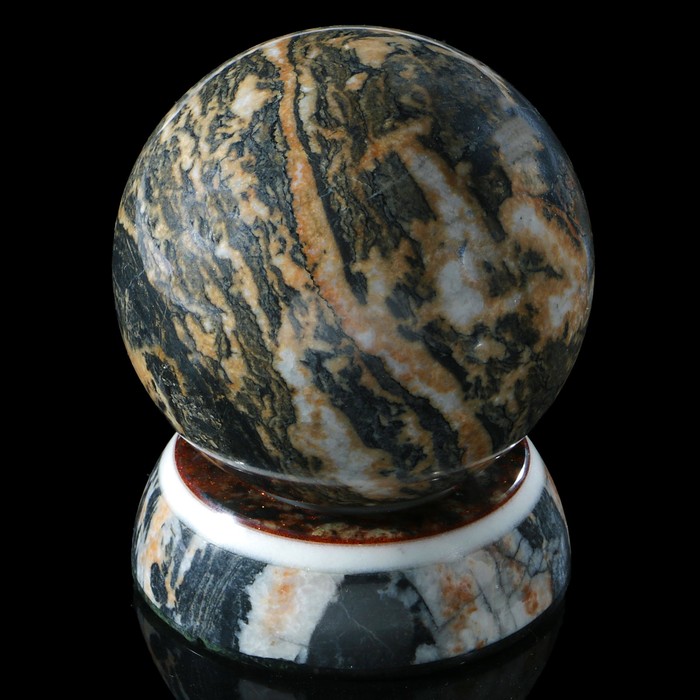 Шар из доломита, с подставкой, D=11 см