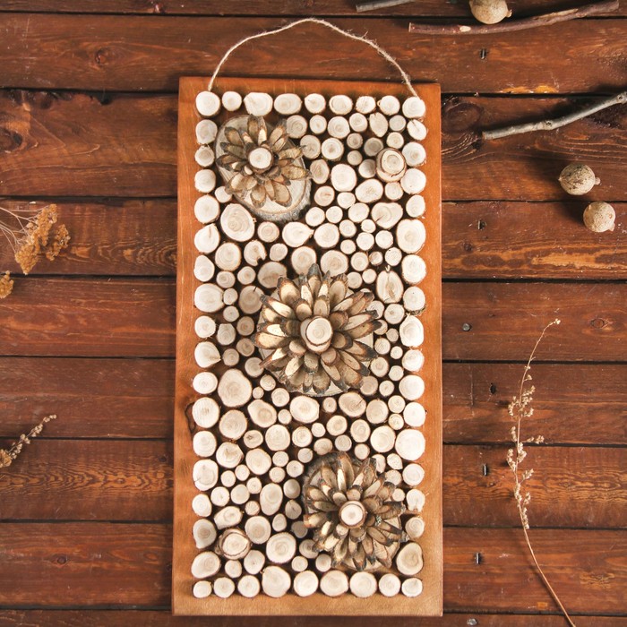 Панно "Лотос" 50х25см (спил кедра на можжевеловом срезе)