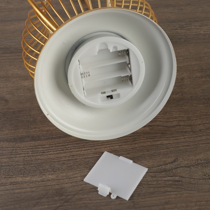 Светильник настольный "Старая лампа" LED 3хАА золото 16х20х38см