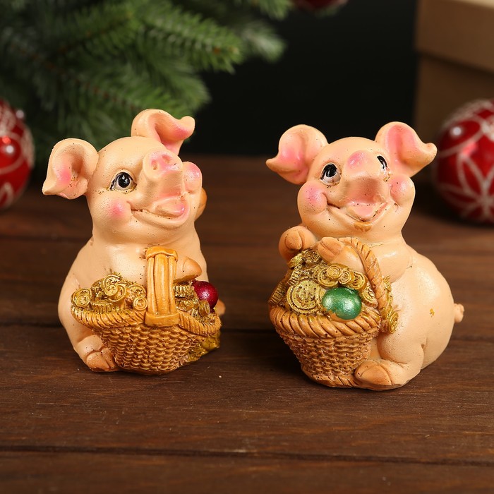 Копилка полистоун "Хрюша с корзиной золота" МИКС 9х7,5х6,5 см