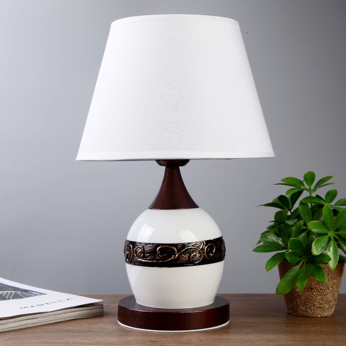 Лампа настольная "Диего" белые полосы Е27 макс 60 Вт 43,5х25х25 см