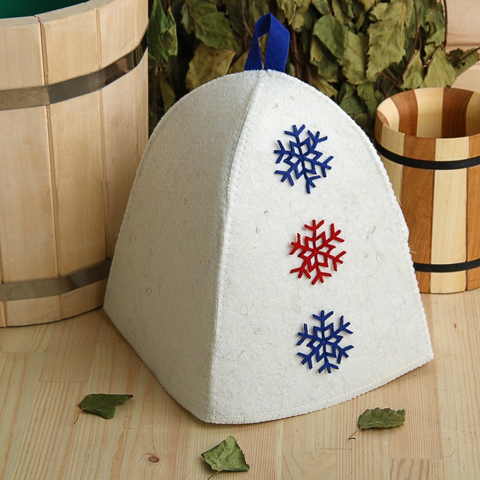 Шапка банная с аппликацией "А снег идет, а снег идет...", войлок