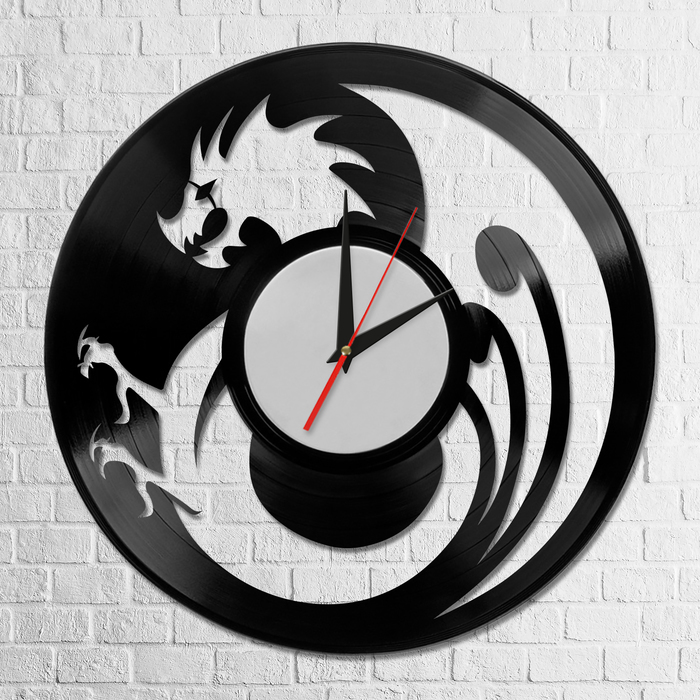 Часы из виниловой пластинки "Дракон"