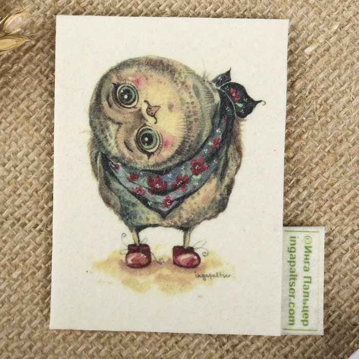 Магнит из войлока "Сова с косынкой" с авторскими рисунками Инги Пальцер