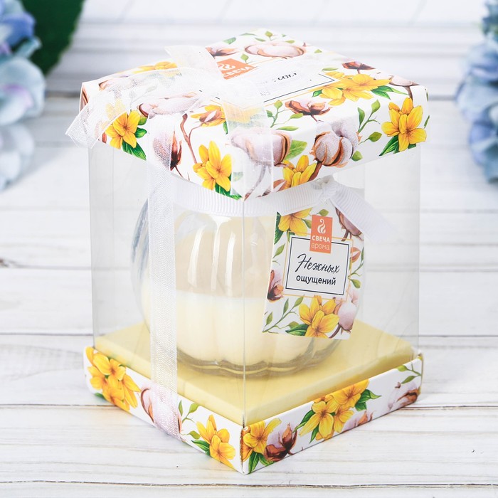Свеча в подарочной коробке "Нежности"