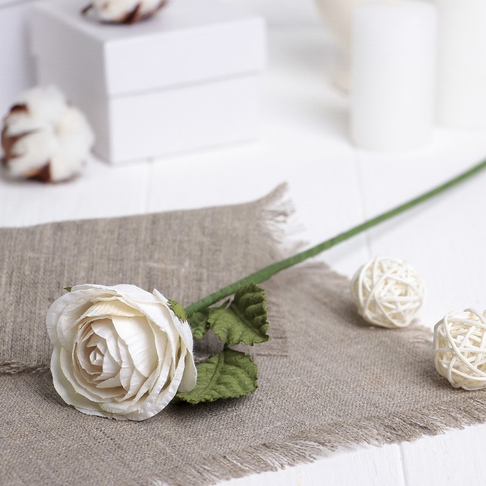 Искусственный цветок "Садовая роза" белая 46 см