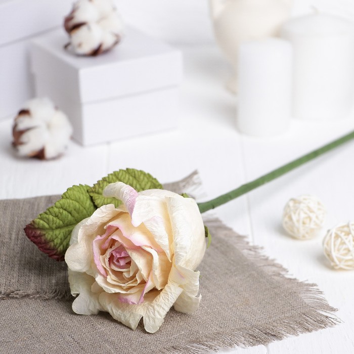 Искусственный цветок "Роза Леди" бело-розовый 44 см