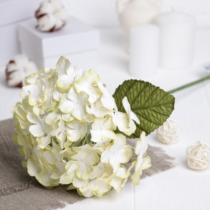 Искусственный цветок "Гортензия" жёлто-кремовая 45 см