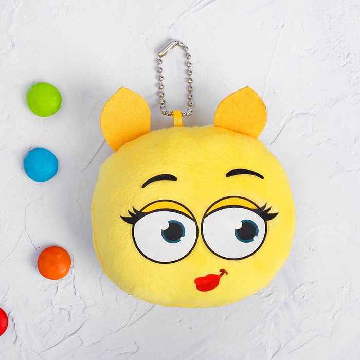 Мягкая игрушка-подвеска смайлик "Кокетка", 9 см