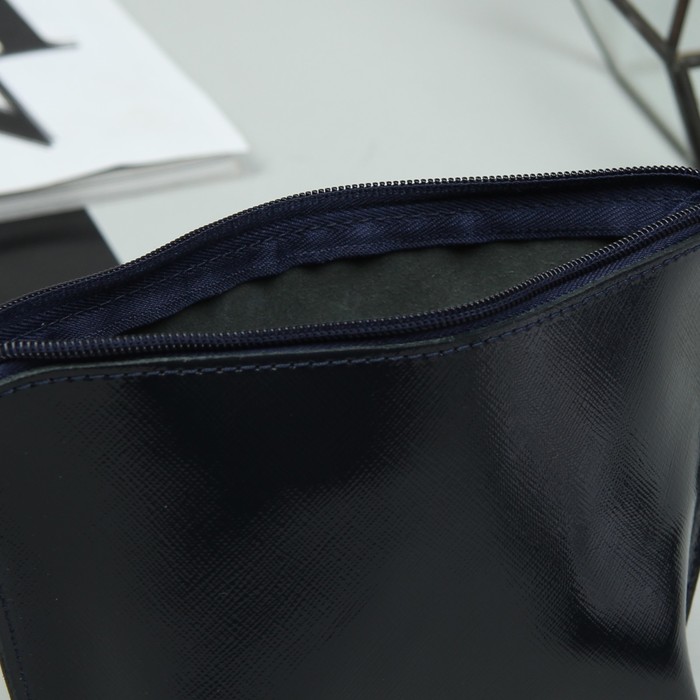 Косметичка простая, отдел на молнии, сафьян/шик, цвет тёмно-синий