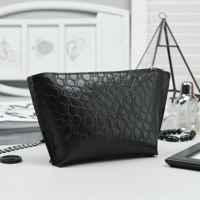 Косметичка простая, отдел на молнии, шик, цвет чёрный