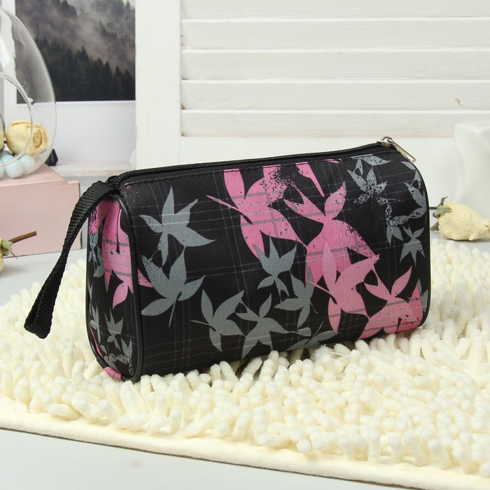 Косметичка простая "Листья клена", отдел на молнии