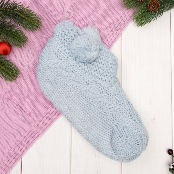 Носки-тапочки "Вязаные помпоны", цвет голубой