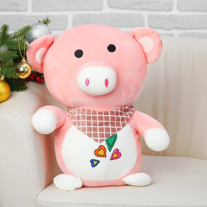 Мягкая игрушка "Свинюшка в платочке" на животике сердца