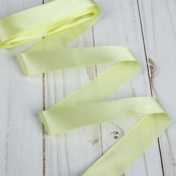 Лента атласная, 25мм, 5,4м, №009, цвет светло-жёлтый