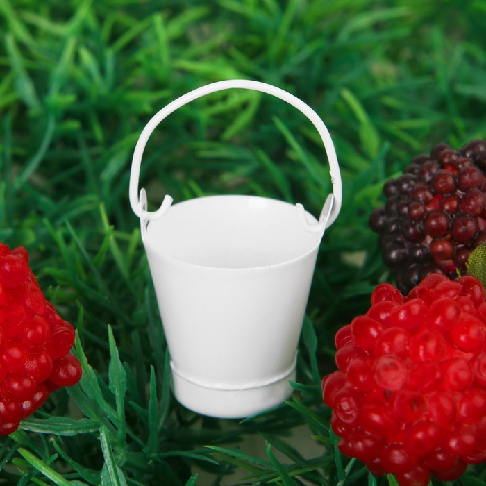 Миниатюра "Ведро малое", размер 2,5*2,5*2,5, цвет белый