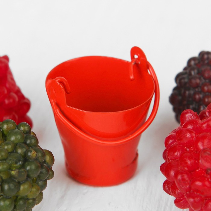 Миниатюра "Ведро малое", размер 2,5*2,5*2,5, цвет красный