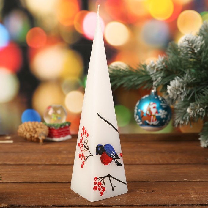 Декоративная свеча "Снегирь" пирамидка, с ручной росписью, 22,5х5,4см