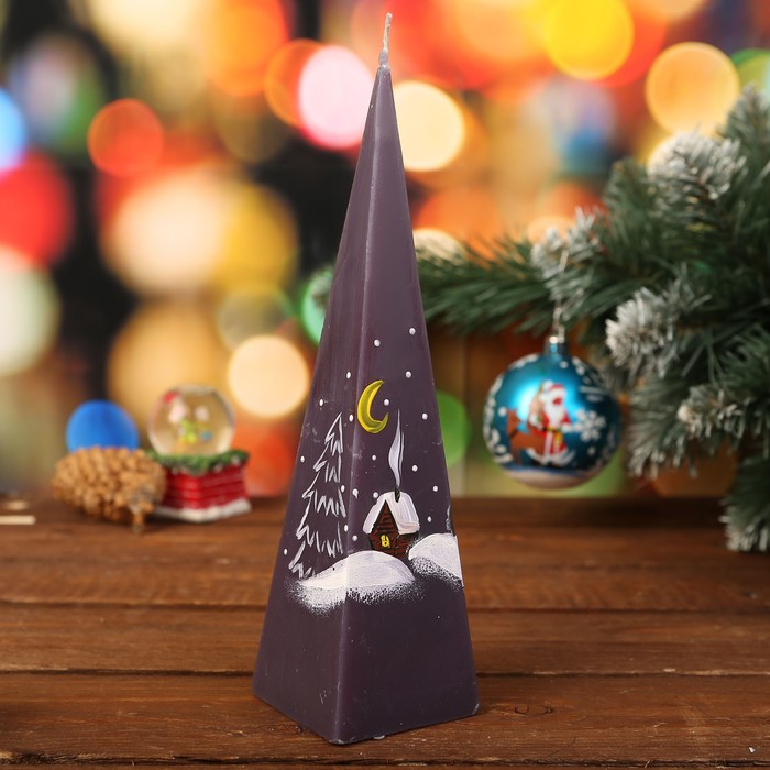 Свеча пирамидка "Избушка" с ручной росписью, 22,5х5,4см