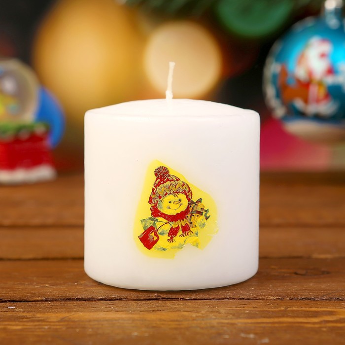 Свеча цилиндр "Снеговик в шапочке", белая, 13х6х6см