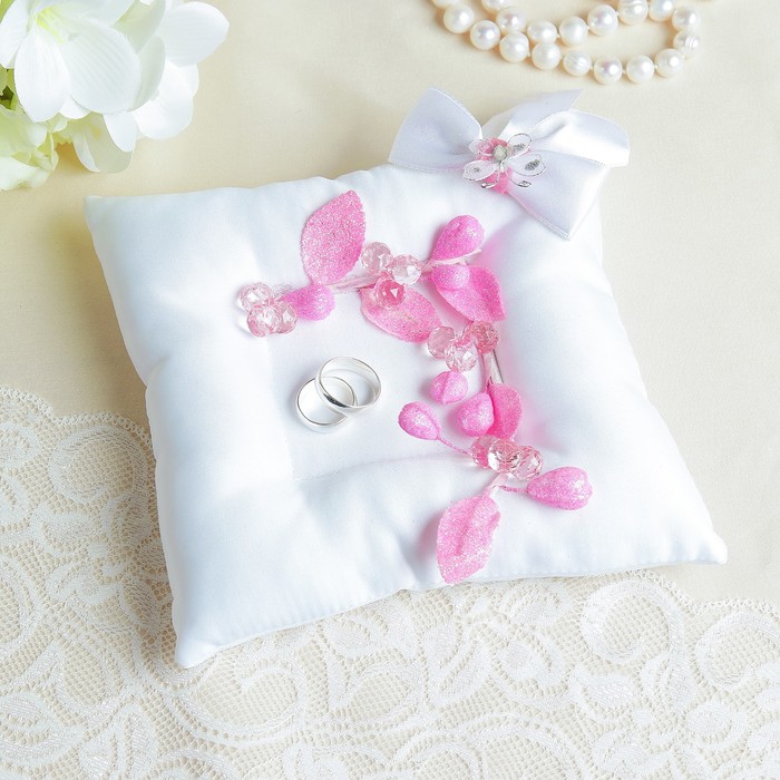 Подушечка для колец "Нежность", бело-розовая