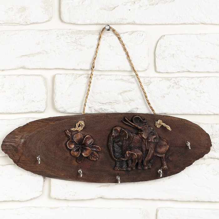 Ключница дерево "Семья слонов" 30х11,5х2,5 см