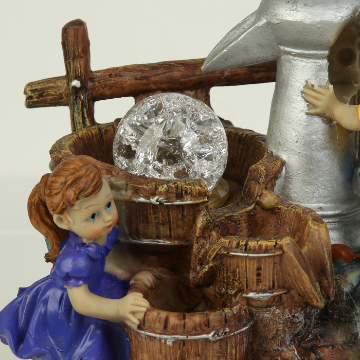 Фонтан "Дети у колонки" 13,5х16,5х25 см (с подсветкой)