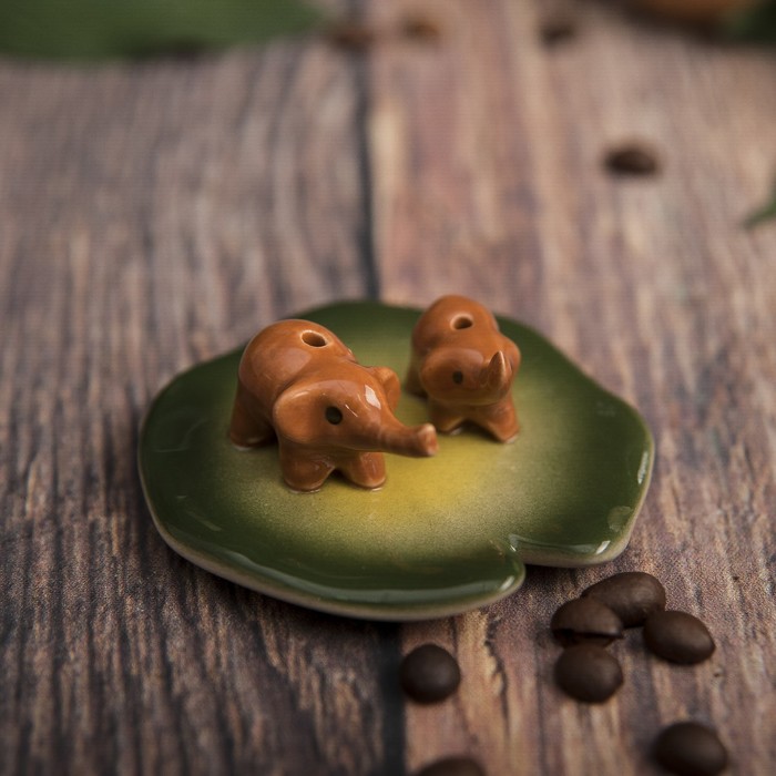 Подставка под благовония "Два слоника" 6,5х6,5х2,5 см