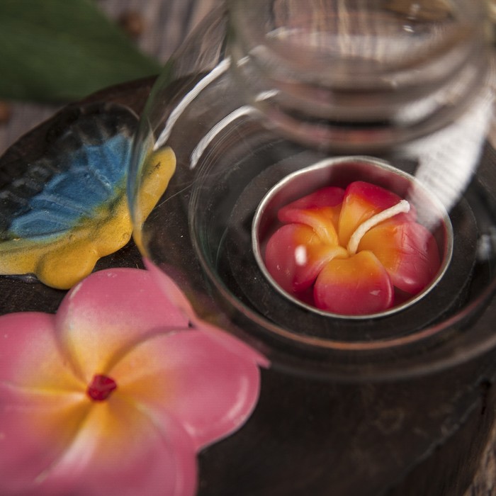 Подсвечник "Розовый цветок и бабочка" дерево, стекло 15х11х15 см