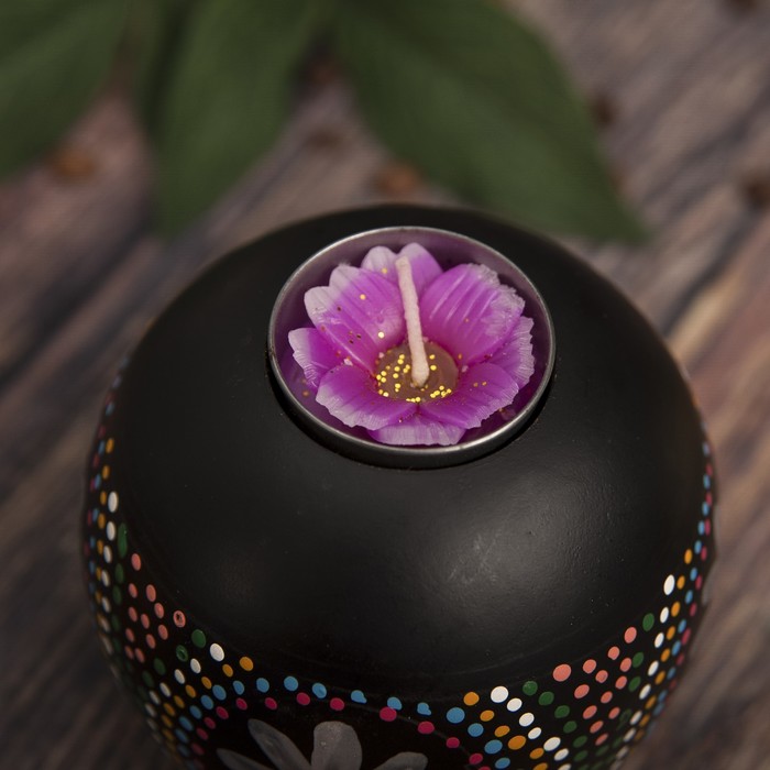 Подсвечник из мангового дерева "Цветы" 10х10х10 см