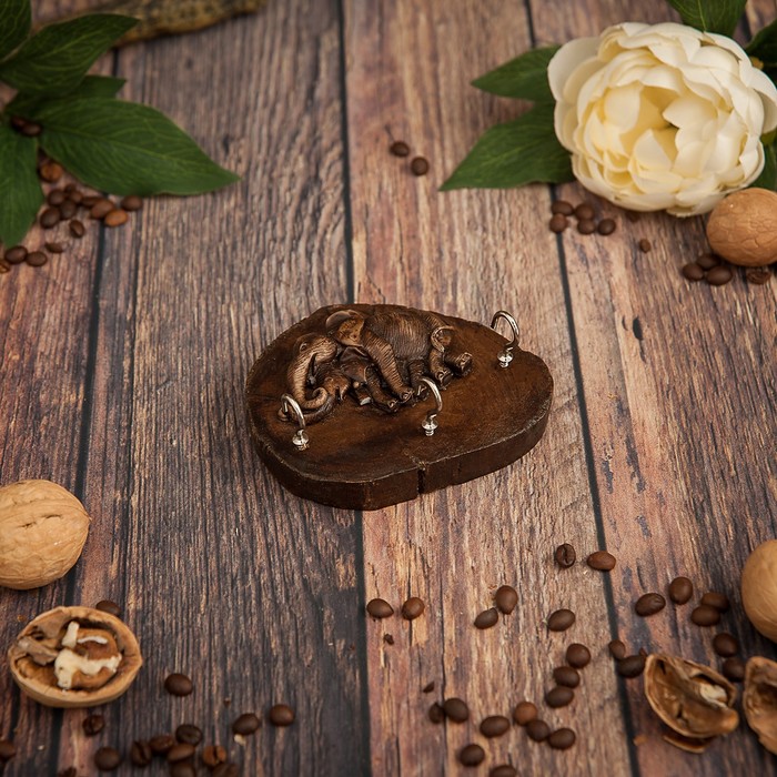 Ключница дерево "Слоны" круг 11,5х12,5х2 см